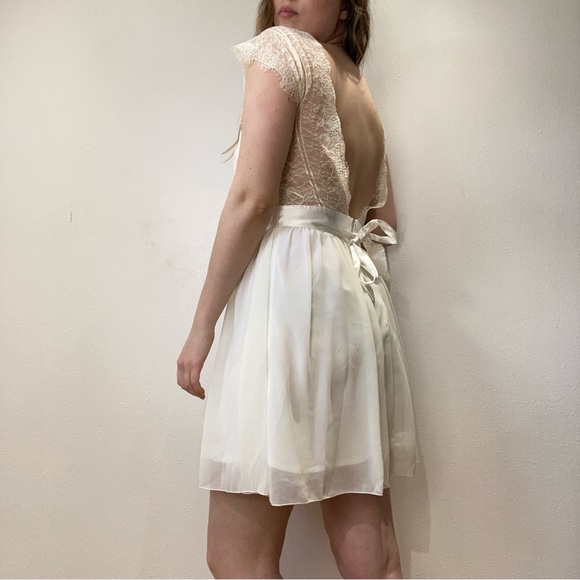 Vintage White Lacey Tulle Dress - Picture 2 of 6